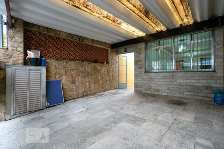 Casa à venda com 290m², 3 quartos e 2 vagas Casa à venda com 290m², 3 quartos e 2 vagasGaragem