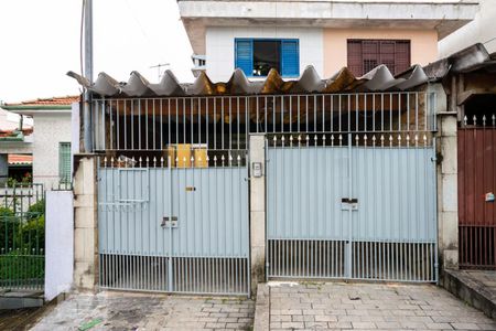 Casa à venda com 290m², 3 quartos e 2 vagas Casa à venda com 290m², 3 quartos e 2 vagasFachada