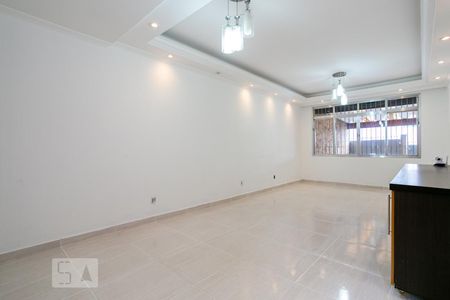 Sala de Estar de casa à venda com 3 quartos, 290m² em Vila Mangalot, São Paulo