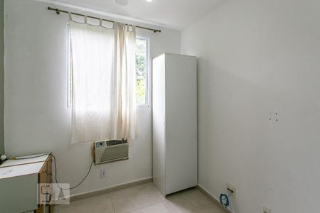 Quarto 1 de apartamento para alugar com 3 quartos, 53m² em Vargem Grande, Rio de Janeiro