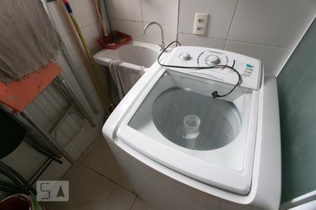 Apartamento para alugar com 53m², 3 quartos e sem vaga Apartamento para alugar com 53m², 3 quartos e sem vagaCozinha e Área de Serviço