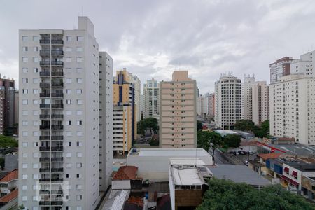 Vista Quarto de apartamento para alugar com 1 quarto, 35m² em Indianópolis, São Paulo