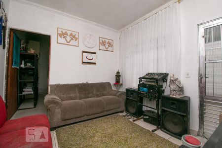 Casa à venda com 50m², 1 quarto e 1 vagaSala