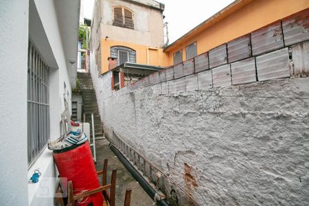 Casa à venda com 50m², 1 quarto e 1 vagaQuintal