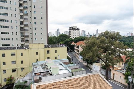 Vista da sala de apartamento à venda com 2 quartos, 113m² em Aclimação, São Paulo