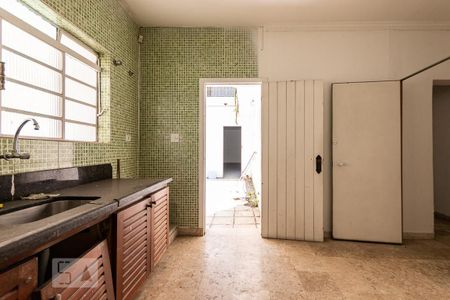 Casa para alugar com 130m², 3 quartos e 2 vagasCozinha 