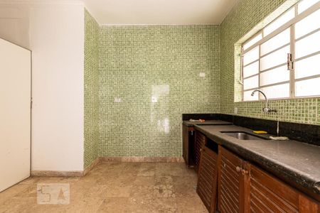 Casa para alugar com 130m², 3 quartos e 2 vagasCozinha 