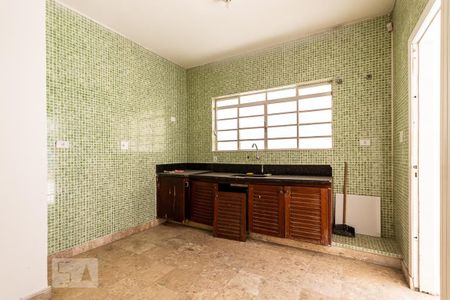 Casa para alugar com 130m², 3 quartos e 2 vagasCozinha 