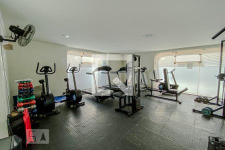 Apartamento para alugar com 49m², 2 quartos e 1 vaga Apartamento para alugar com 49m², 2 quartos e 1 vagaÁrea comum - Academia