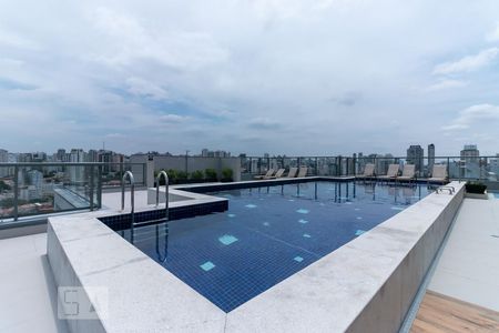 Apartamento à venda com 95m², 2 quartos e 2 vagas Apartamento à venda com 95m², 2 quartos e 2 vagasÁrea comum - Piscina