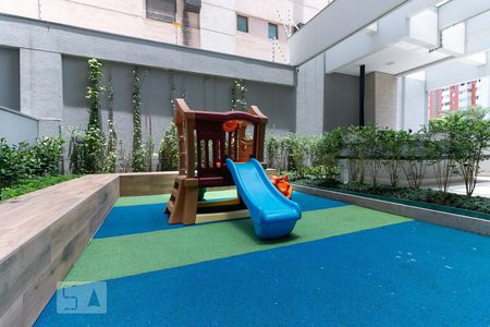 Apartamento à venda com 95m², 2 quartos e 2 vagas Apartamento à venda com 95m², 2 quartos e 2 vagasÁrea Comum - Playground