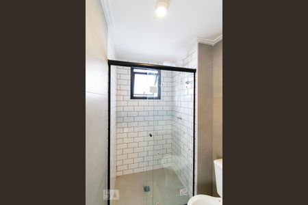Banheiro de kitnet/studio para alugar com 1 quarto, 31m² em Mirandópolis, São Paulo