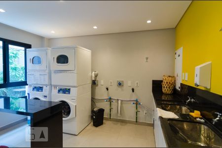Studio para alugar com 31m², 1 quarto e sem vaga Studio para alugar com 31m², 1 quarto e sem vagaLavanderia