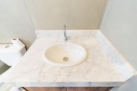 Banheiro de kitnet/studio para alugar com 1 quarto, 31m² em Mirandópolis, São Paulo