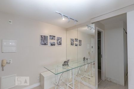 Sala de apartamento à venda com 1 quarto, 49m² em Campo Belo, São Paulo