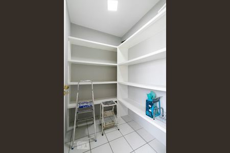 Apartamento à venda com 120m², 2 quartos e 2 vagasCozinha - Dispensa