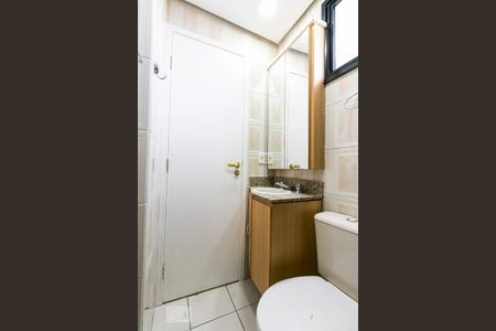 Apartamento à venda com 120m², 2 quartos e 2 vagasBanheiro da Suíte 2