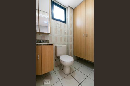 Apartamento à venda com 120m², 2 quartos e 2 vagasBanheiro da Suíte 1