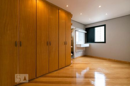 Apartamento à venda com 120m², 2 quartos e 2 vagasSuíte 1