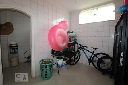 Casa para alugar com 800m², 4 quartos e 6 vagasVestiário