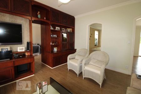 Casa para alugar com 800m², 4 quartos e 6 vagasAntesala do Quarto 4