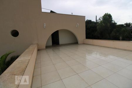 Casa para alugar com 800m², 4 quartos e 6 vagasTerraço