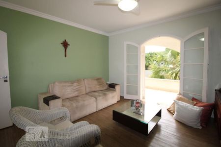 Casa para alugar com 800m², 4 quartos e 6 vagasAntesala do Quarto 4