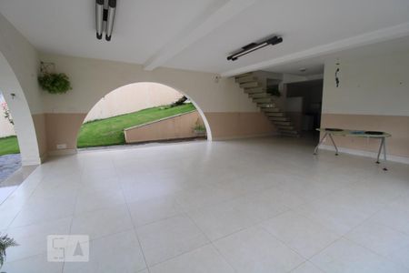 Casa para alugar com 800m², 4 quartos e 6 vagasSalão de Festas
