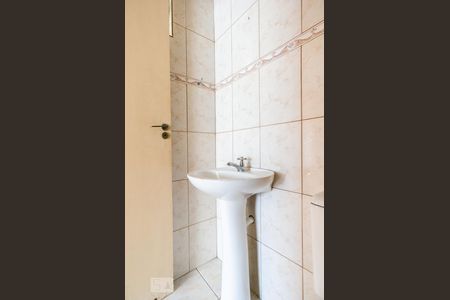 Lavabo de casa para alugar com 2 quartos, 70m² em Chora Menino, São Paulo