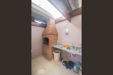 Casa à venda com 214m², 3 quartos e 2 vagasChurrasqueira