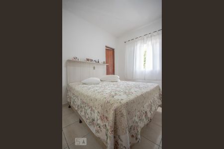 Casa à venda com 214m², 3 quartos e 2 vagasQuarto 1