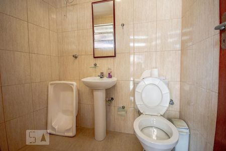 Casa à venda com 214m², 3 quartos e 2 vagasBanheiro 3