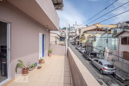Casa à venda com 214m², 3 quartos e 2 vagasVaranda