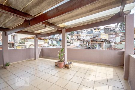 Casa à venda com 214m², 3 quartos e 2 vagasTerraço