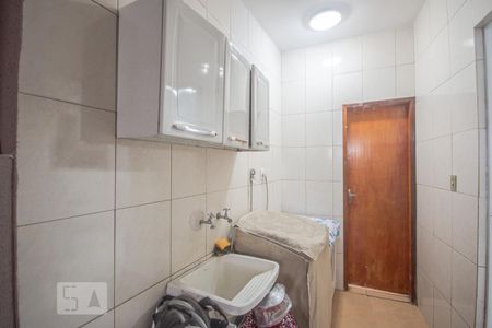 Casa à venda com 214m², 3 quartos e 2 vagasÁrea de Serviço