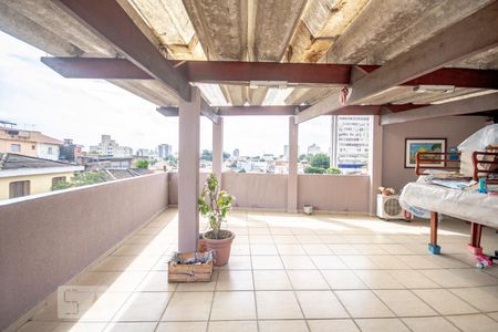 Casa à venda com 214m², 3 quartos e 2 vagasTerraço