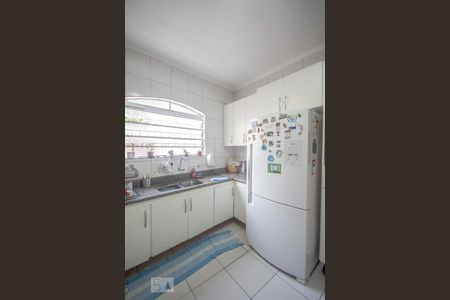 Casa à venda com 214m², 3 quartos e 2 vagasCozinha