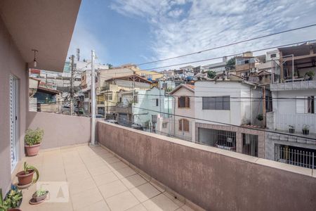 Casa à venda com 214m², 3 quartos e 2 vagasVaranda