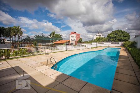 Apartamento à venda com 65m², 2 quartos e 1 vagaÁrea comum - Piscina
