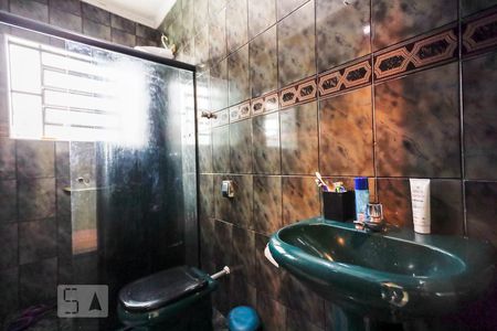 Casa à venda com 120m², 3 quartos e 2 vagasBanheiro