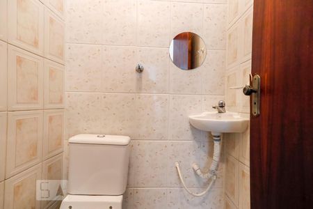 Casa à venda com 120m², 3 quartos e 2 vagasBanheiro de Serviço