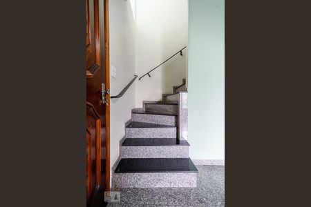 Escada Quartos de casa à venda com 3 quartos, 120m² em Vila Nova Mazzei, São Paulo