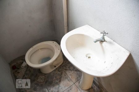 Casa à venda com 250m², 2 quartos e 4 vagasDetalhe banheiro