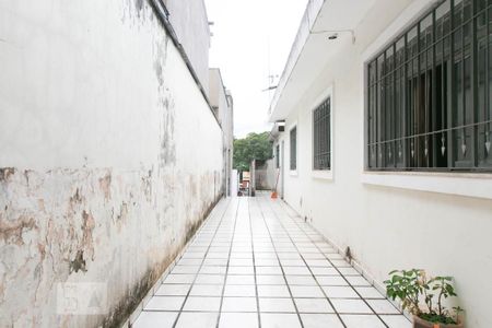 Casa à venda com 250m², 2 quartos e 4 vagasÁrea Externa 