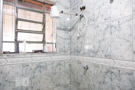 Casa à venda com 250m², 2 quartos e 4 vagasChuveiro 