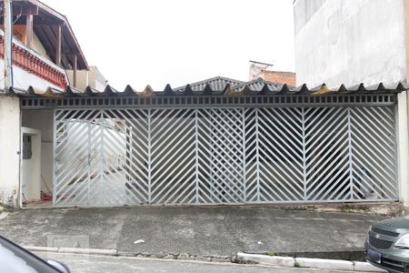 Casa à venda com 250m², 2 quartos e 4 vagasFachada 