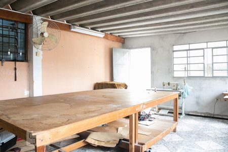 Casa à venda com 250m², 2 quartos e 4 vagasÁrea de Serviço