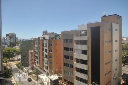 Apartamento para alugar com 58m², 1 quarto e 1 vagaVista
