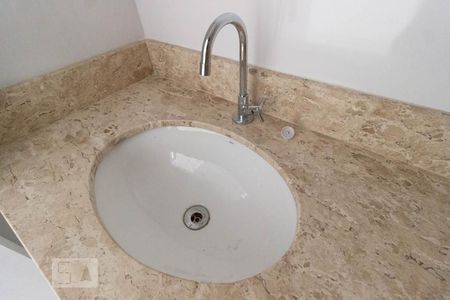 Banheiro de kitnet/studio para alugar com 1 quarto, 30m² em Vila Gustavo, São Paulo