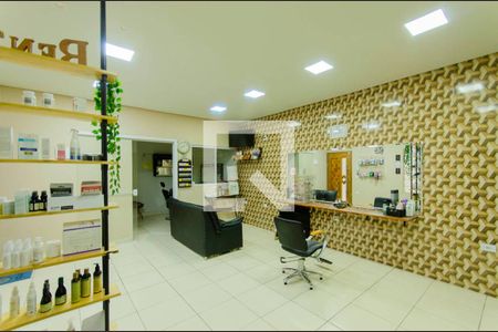 Casa à venda com 429m², 5 quartos e 5 vagasSalão